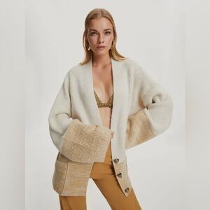 Nocturne Cream Knit Cardigan Gold Lion Head Hardware L/XL NWT